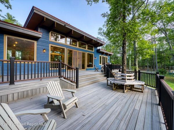 2 Raycliffe Drive, Woodstock, NY 12498