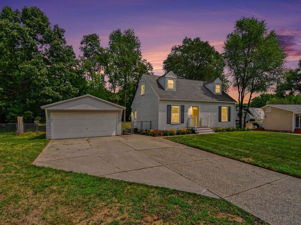 1678 Stonewood Drive SE, Lowell, MI 49331