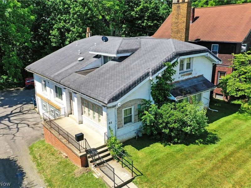21 Indiana Avenue, Youngstown, OH 44505 Photo 3
