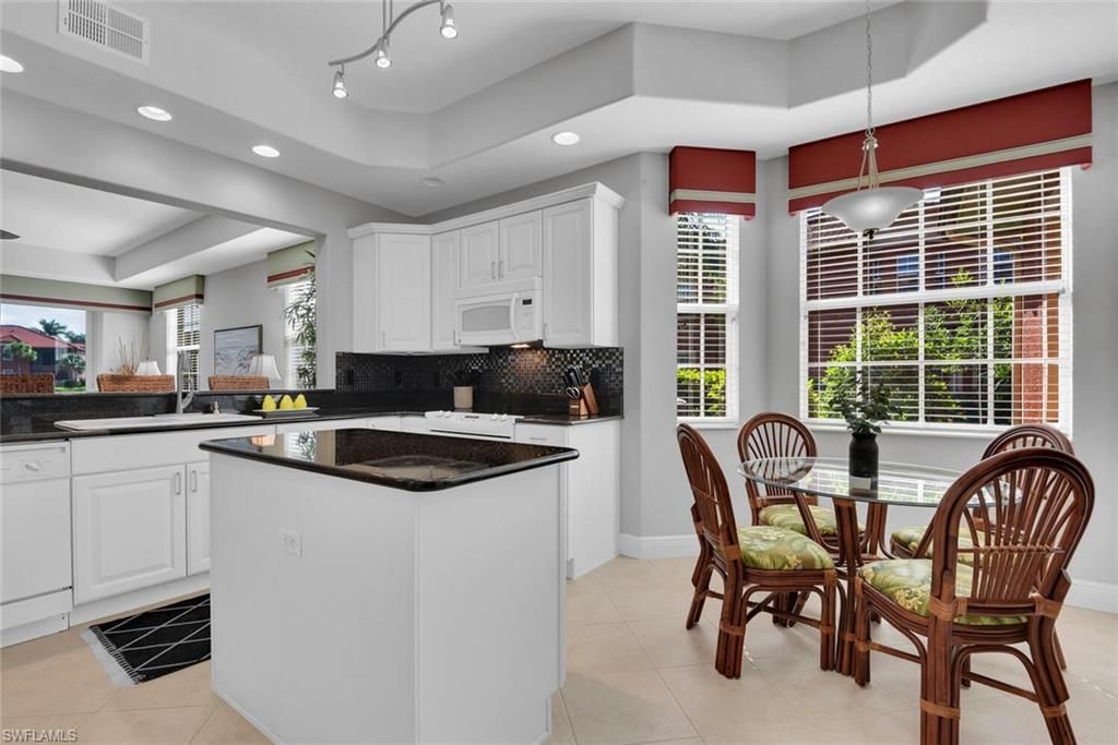 6413 Legacy Cir, Unit 1602, Naples, FL 34113 Photo