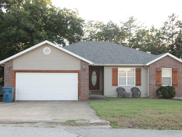 210 Eagle Drive, Forsyth, MO 65653