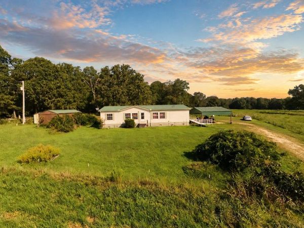 13917 County Road 6910 , Caulfield, MO 65626