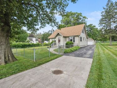 8 BENNETT Avenue, COUNCIL BLUFFS, IA 51503