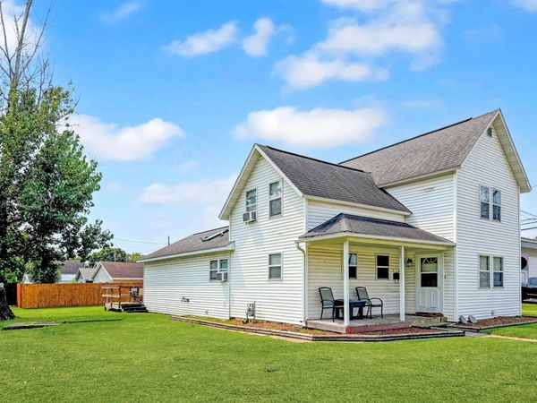 514 E Iowa Street, Prairie Du Chien, WI 53821