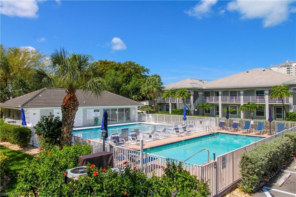 519 Roma Ct , Unit 3-305, Naples, FL 34110 Photo