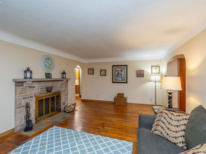 910 S Court Street, Medina, OH 44256 Photo 11