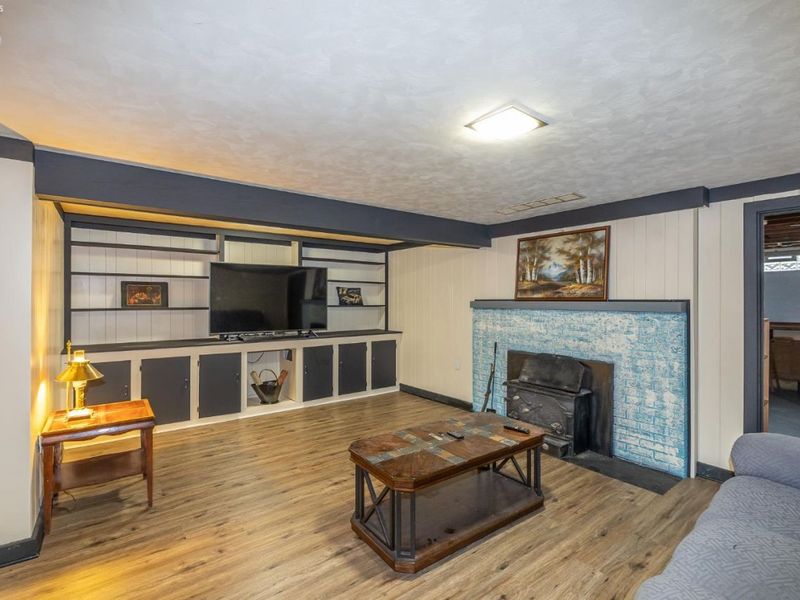 910 S Court Street, Medina, OH 44256 Photo 22