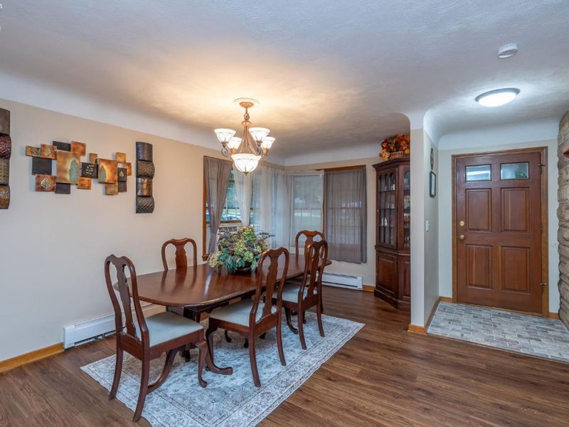 910 S Court Street, Medina, OH 44256 Photo 4
