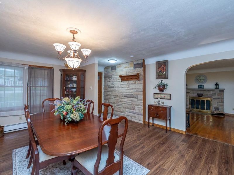 910 S Court Street, Medina, OH 44256 Photo 5