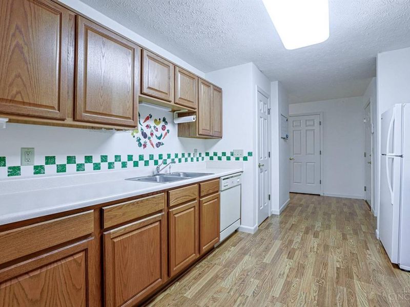 5321 North Bend Crossing, Green Township, OH 45247 Photo 14
