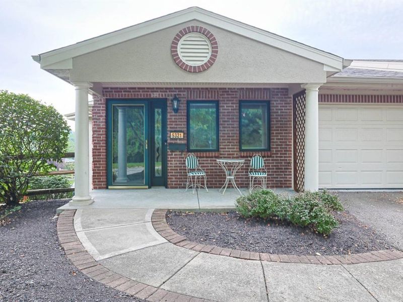 5321 North Bend Crossing, Green Township, OH 45247 Photo 2