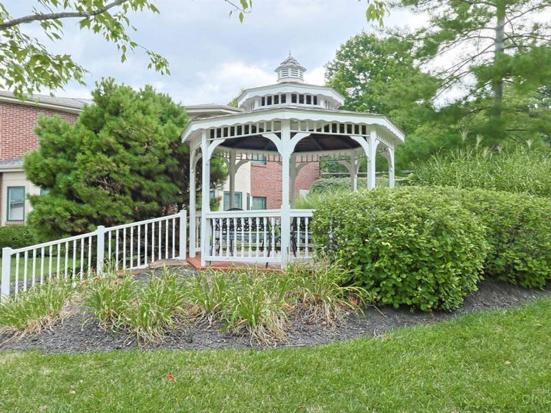 5321 North Bend Crossing, Green Township, OH 45247 Photo 28