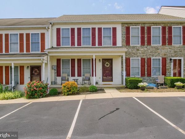 677 KNOLL DRIVE , MOUNT JOY, PA 17552