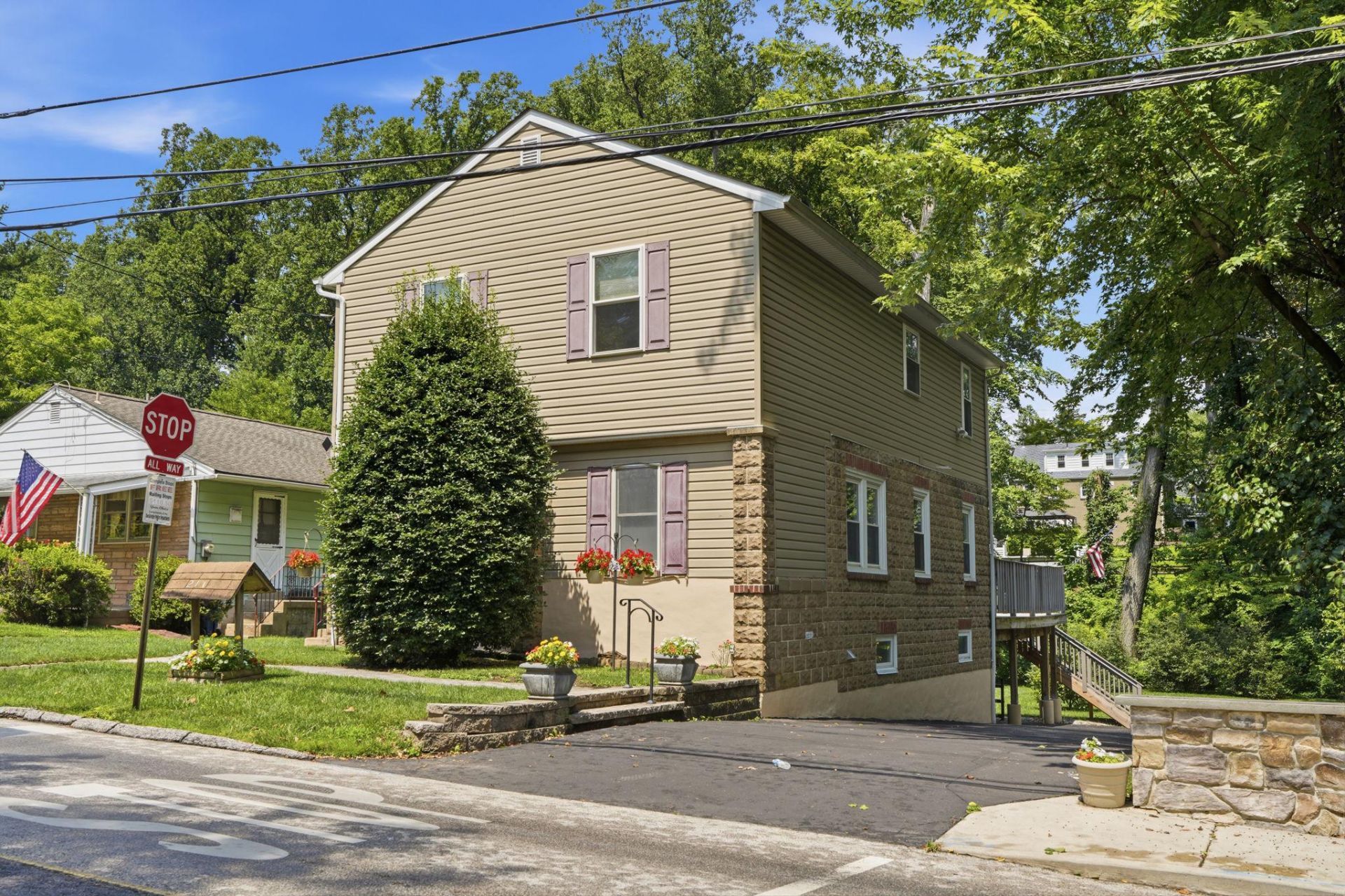 211 SHADY LANE , HUNTINGDON VALLEY, PA 19006