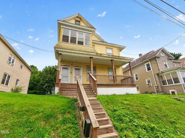 267-269 Vrooman Avenue, Amsterdam, NY 12010