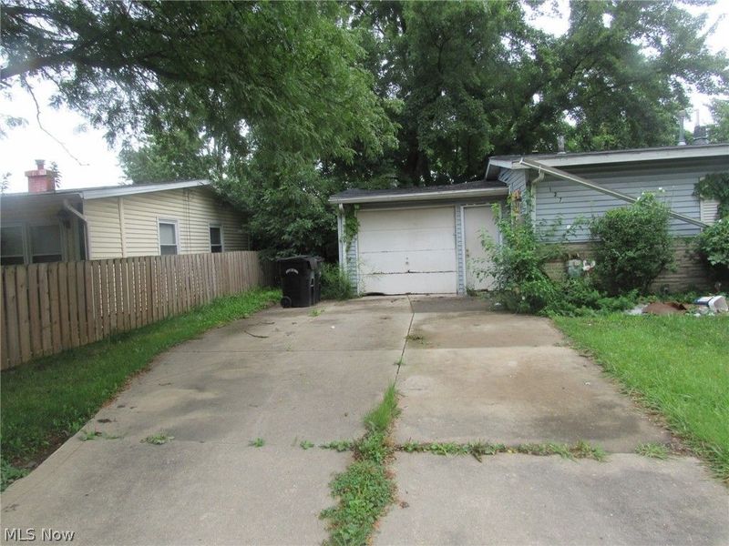 127 Belmont Avenue, Elyria, OH 44035 Photo 5