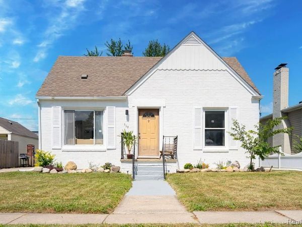 519 Bentley Drive, Monroe, Mi 48162