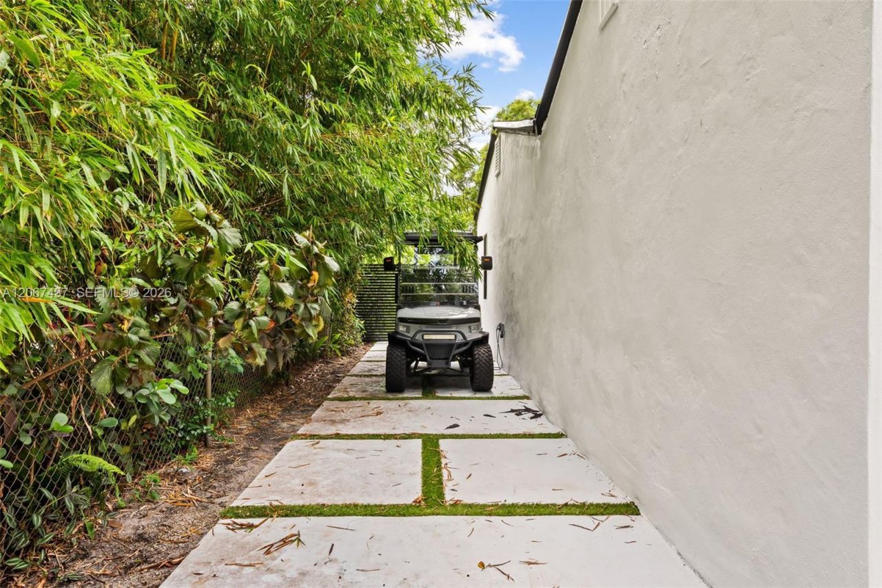 544 SW 13th Ave , Fort Lauderdale, FL 33312 Photo