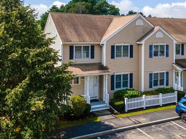 33 Freedom Cir, Unit 33, Pembroke, MA 02359