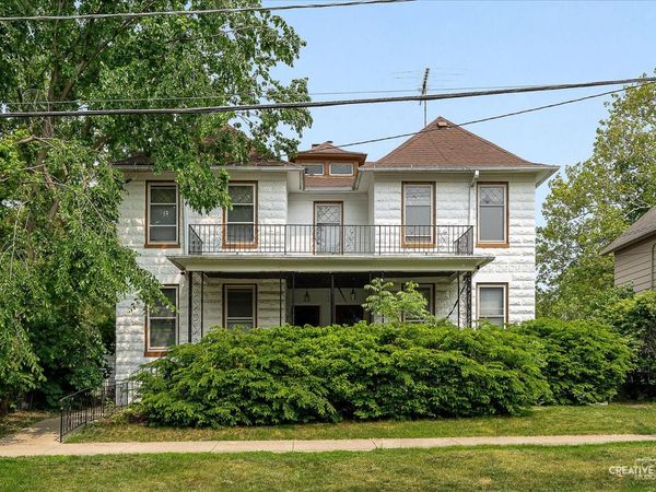 17 S Channing Street , Unit 3, Elgin, IL 60120