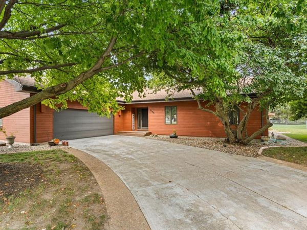 2106 Hagan Boulevard , Urbana, IL 61801