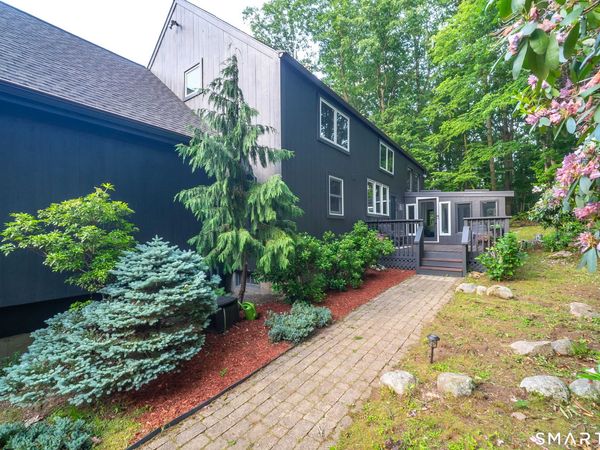 281 Peddlers , Guilford, CT 06437