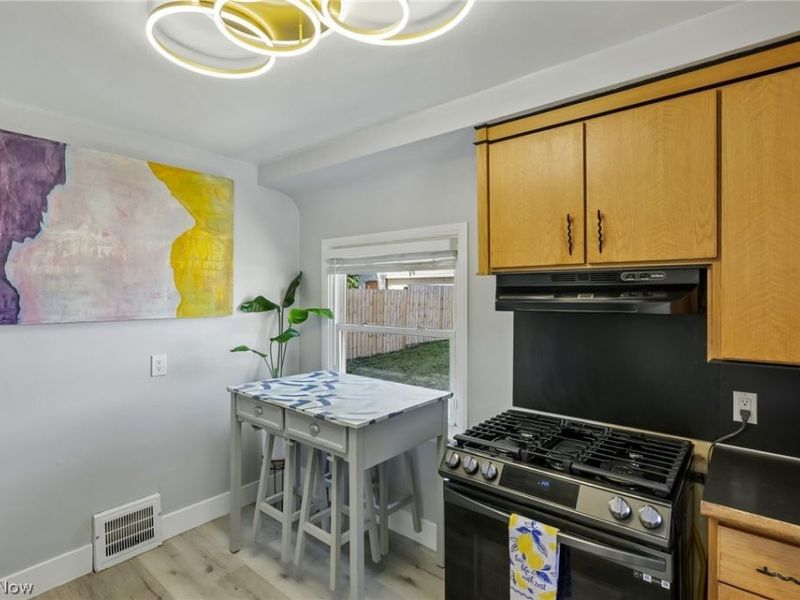 14216 Berwyn Avenue, Cleveland, OH 44111 Photo 8