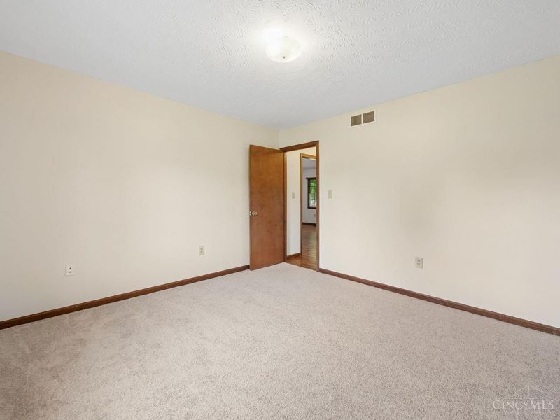 255 S Waynesville Road, Turtle Creek Township, OH 45054 Photo 27