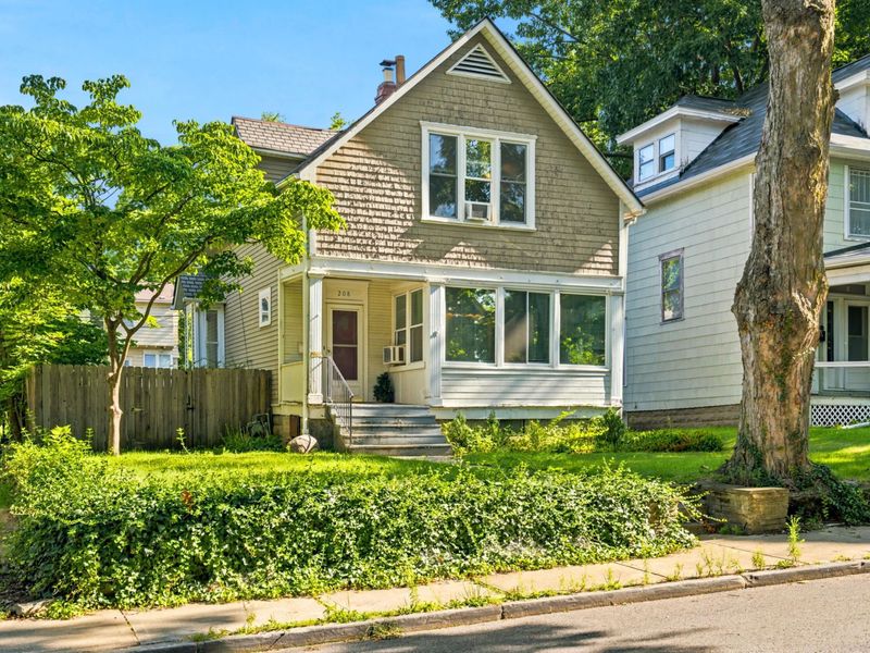 208 E Northwood Avenue , Columbus, OH 43201 Photo 2