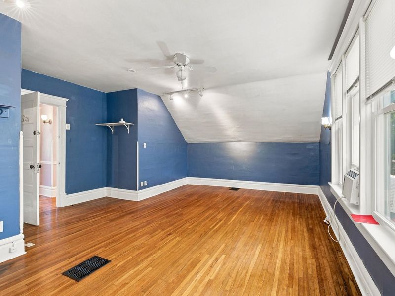 208 E Northwood Avenue , Columbus, OH 43201 Photo 22