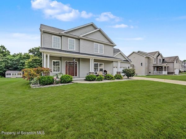 126 S Cougar Drive, Archbald, PA 18403