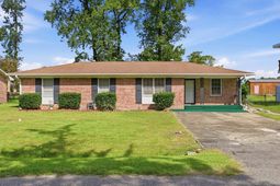 5069 Watergate Dr. photo 4