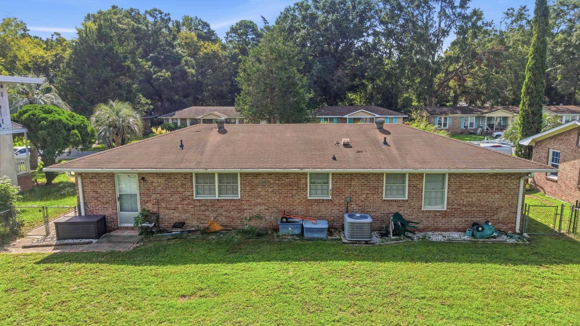 5069 Watergate Dr. Photo 26