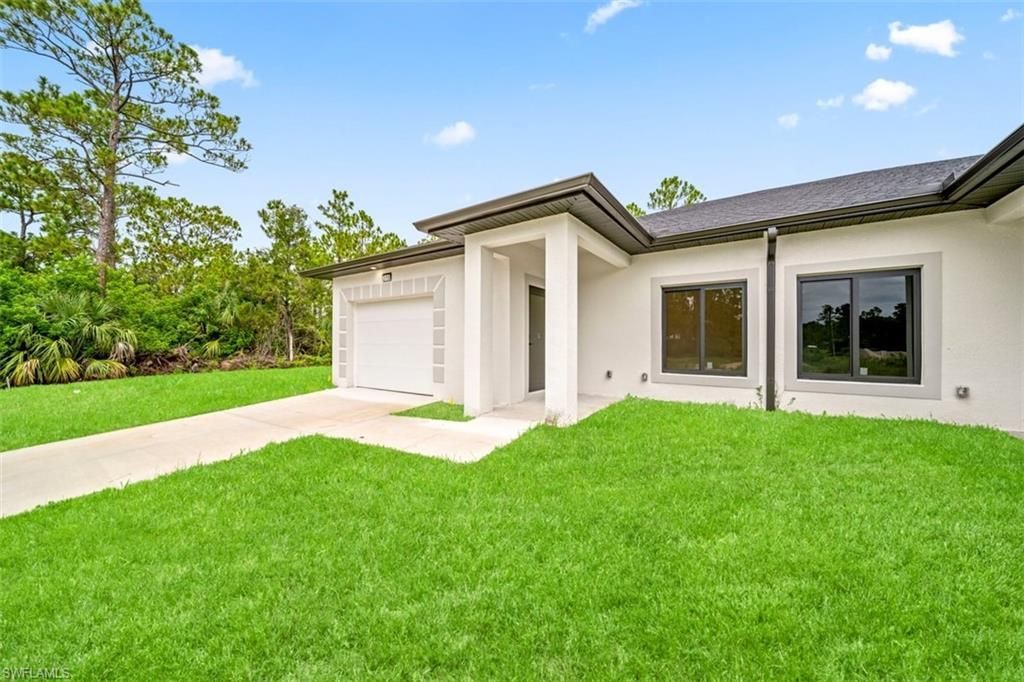 318 W 12th St, Lehigh Acres, FL 33972 Photo