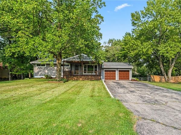 1989 N Longview Street, Beavercreek, OH 45432