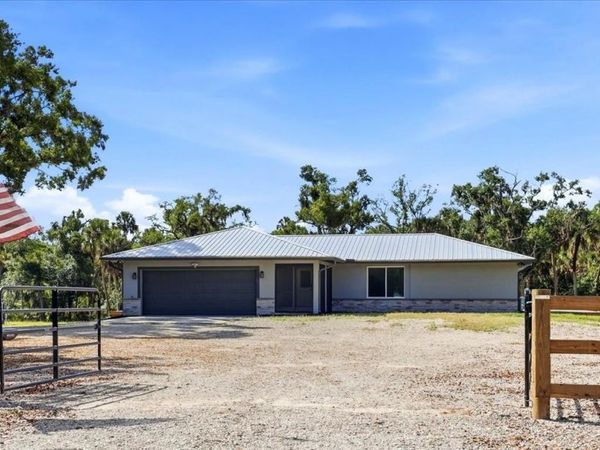 5361 MYAKKA VALLEY TRAIL , SARASOTA, FL 34241
