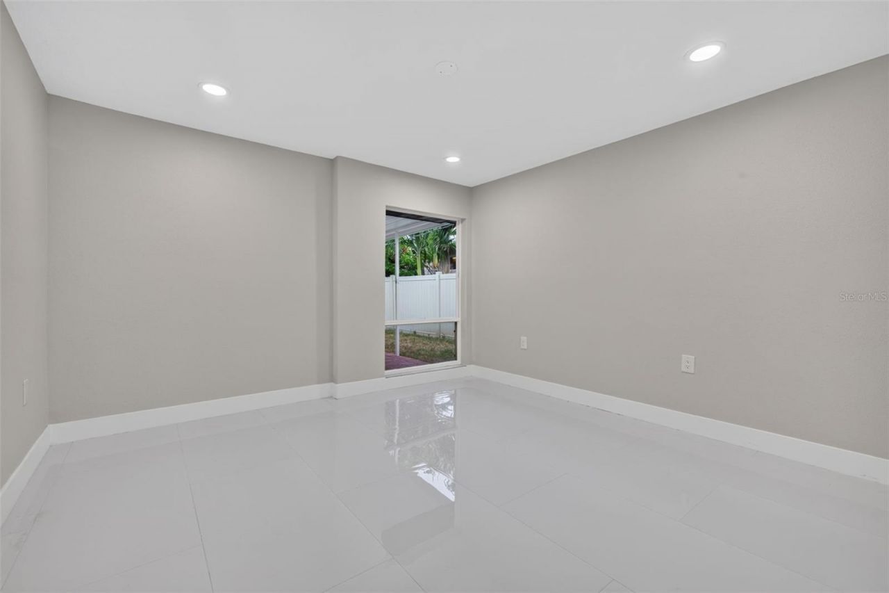 219 Miramar Boulevard Ne, Saint Petersburg, FL 33704 Photo