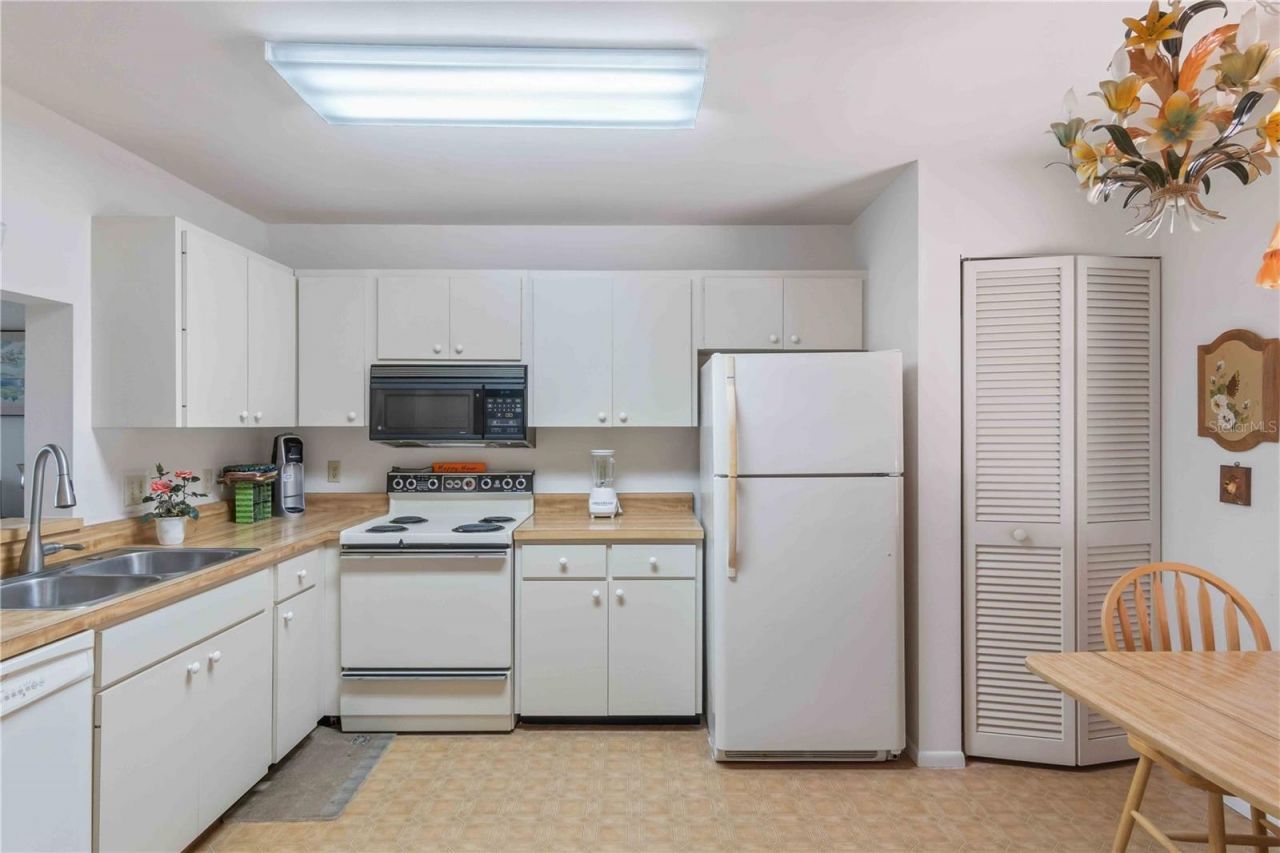 514 Spring Lakes Boulevard , Bradenton, FL 34210 Photo