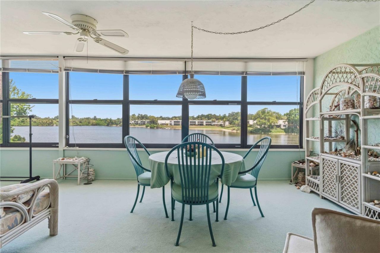 514 Spring Lakes Boulevard , Bradenton, FL 34210 Photo