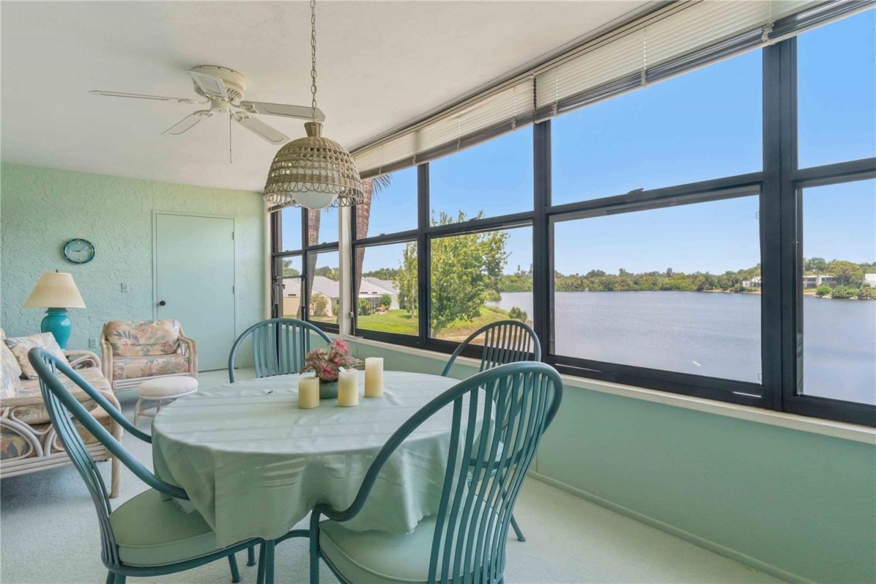 514 Spring Lakes Boulevard , Bradenton, FL 34210 Photo
