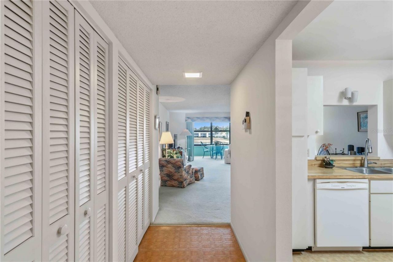 514 Spring Lakes Boulevard , Bradenton, FL 34210 Photo