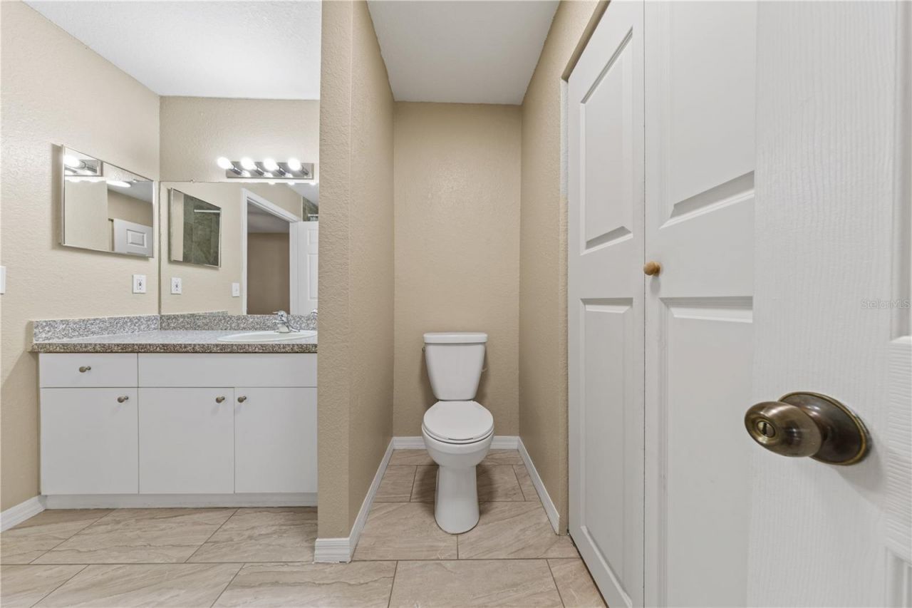 6340 Raleigh Street , Unit 1011, Orlando, FL 32835 Photo