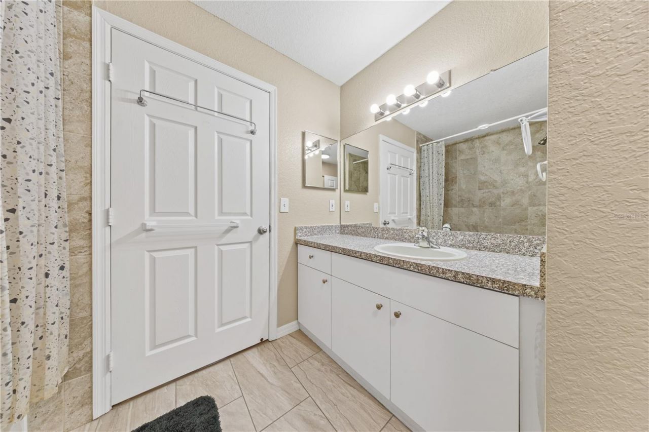 6340 Raleigh Street , Unit 1011, Orlando, FL 32835 Photo