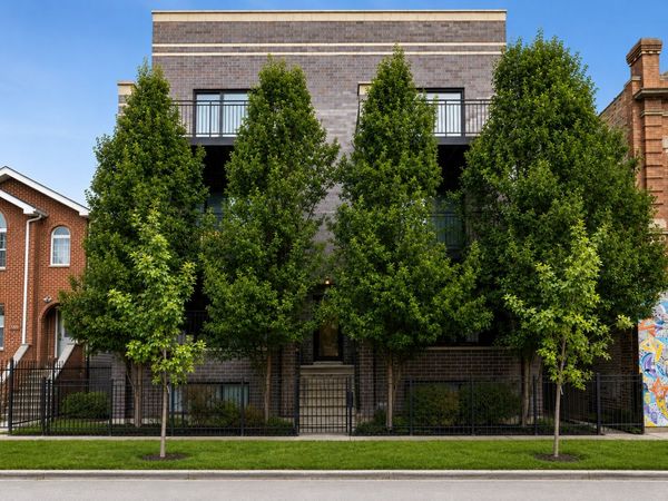 3004 W Lyndale Street , Unit 1E, Chicago, IL 60647