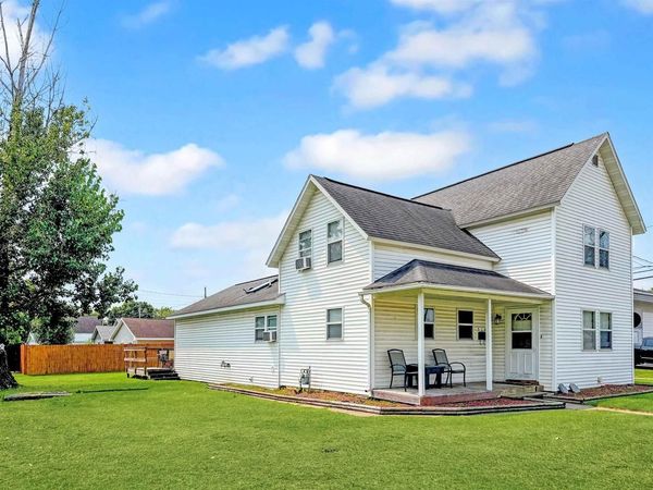 514 E Iowa Street, Prairie Du Chien, WI 53821