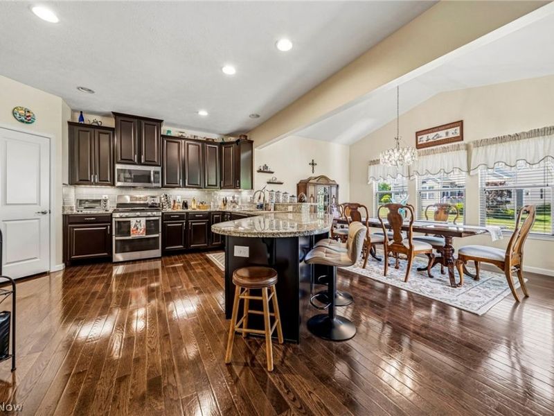 8677 Indigo Trail, Mentor, OH 44060 Photo 15
