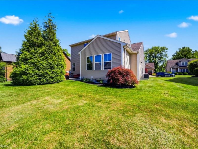 8677 Indigo Trail, Mentor, OH 44060 Photo 5