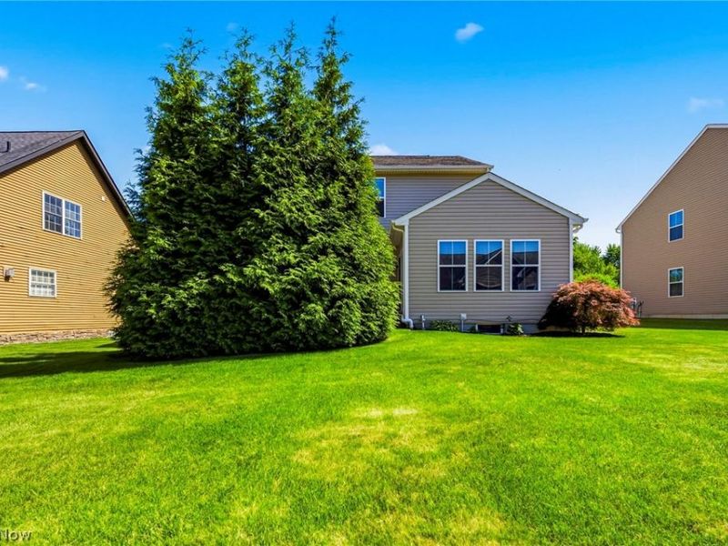8677 Indigo Trail, Mentor, OH 44060 Photo 6
