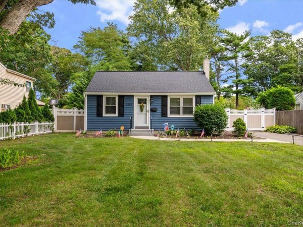 1347 Peters Boulevard, Bay Shore, NY 11706
