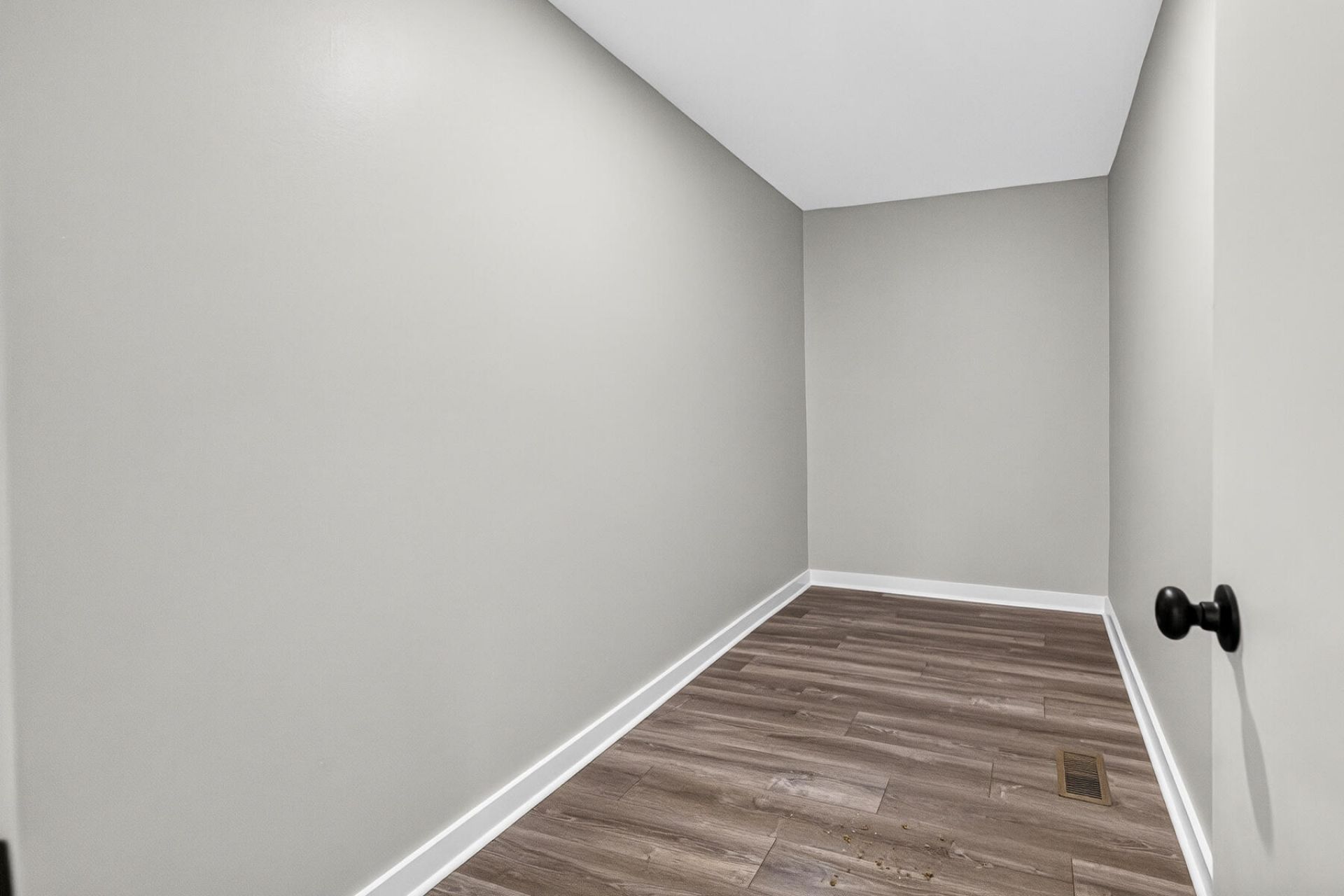 113 Ripple Avenue Photo 31